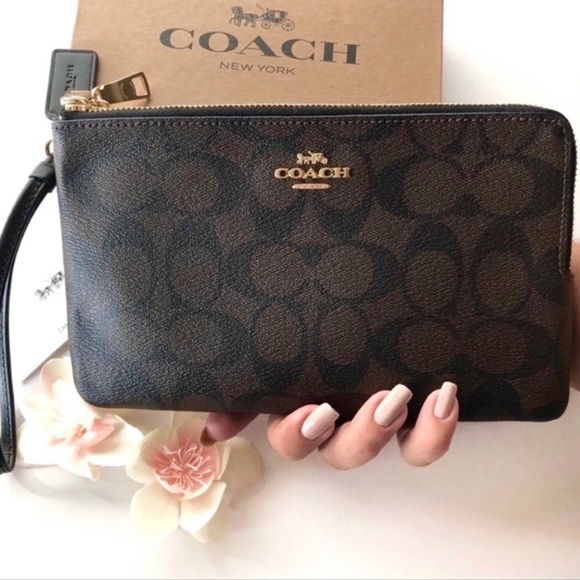 Coach Handbags - 🍒Coach🍒 Double Zip Signature Coated Wristlet